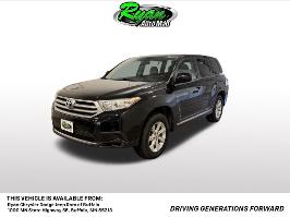 2013 Toyota Highlander with Black Exterior