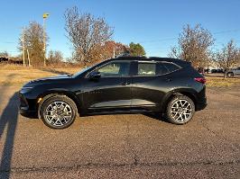 2025 Chevrolet Blazer with black Exterior