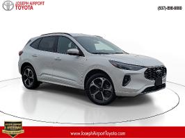 2023 Ford Escape ST-Line Elite