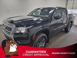 2025 Nissan Frontier with Super Black Exterior
