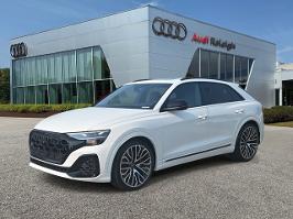 2025 Audi SQ8 with Carrara White Exterior
