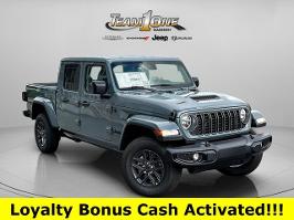 2025 Jeep Gladiator with Anvil Clearcoat Exterior