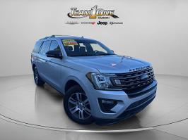 2019 Ford Expedition with Ingot Silver Exterior