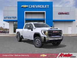 2026 GMC Sierra 3500HD with Summit White Exterior