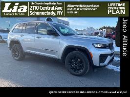 2026 Jeep Grand Cherokee Laredo