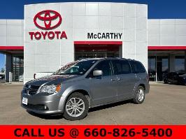 2019 Dodge Grand Caravan with Billet Silver Metallic Clearcoat Exterior