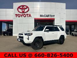 2018 Toyota 4Runner with Super White Exterior
