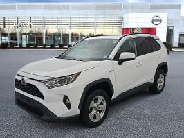2019 Toyota RAV4 with Blizzard Pearl w/Black Roof Exterior
