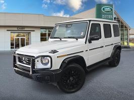 2025 Mercedes-Benz G-Class with MANUFAKTUR Moonlight White Metallic Exterior