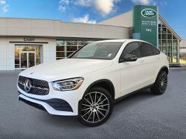 2023 Mercedes-Benz GLC with Polar White Exterior