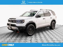 2026 Honda Passport with Platinum White Pearl Exterior