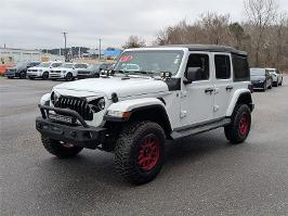 2021 Jeep Wrangler with Bright White Clearcoat Exterior