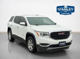 2017 GMC Acadia with SUMMIT WHITE Exterior