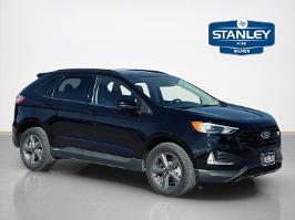 2024 Ford Edge with Agate Black Metallic Exterior