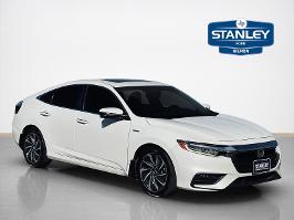 2019 Honda Insight with White Orchid Pearl Exterior