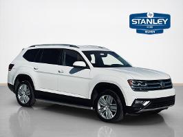 2019 Volkswagen Atlas with Pure White Exterior