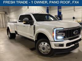 2025 Ford Super Duty F-450 DRW with Star White Metallic Tri-Coat Exterior
