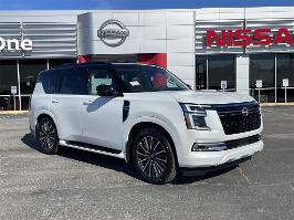 2026 Nissan Armada with Everest White Pearl/Black Exterior