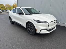 2025 Ford Mustang Mach-E with White Exterior