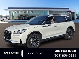 2026 Lincoln Corsair with Pristine White Metallic Tri-Coat Exterior