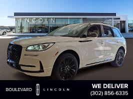 2026 Lincoln Corsair with Pristine White Metallic Tri-Coat Exterior
