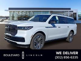 2025 Lincoln Navigator L with Crystal White Metallic Cc Exterior