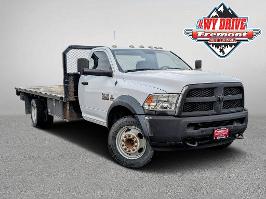 2014 Ram 5500 with Bright White Clearcoat Exterior