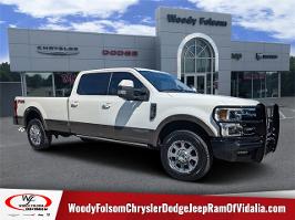 2021 Ford Super Duty F-350 SRW with white Exterior