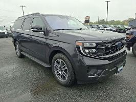 2025 Ford Expedition Max with Dark Matter Gray Exterior