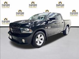 2014 Ram 1500 with Black Clearcoat Exterior