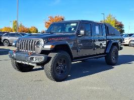 2023 Jeep Gladiator with Granite Crystal Metallic Clearcoat Exterior