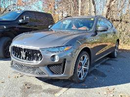 2019 Maserati Levante with Grigio Metallic Exterior