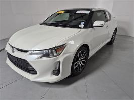 2016 Scion Tc with Blizzard Pearl Exterior