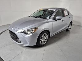 2018 Toyota Yaris Ia with Silver Exterior