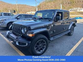 2020 Jeep Gladiator with Granite Crystal Metallic Clearcoat Exterior