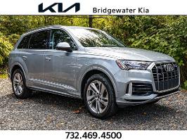 2024 Audi Q7 with Silver Exterior