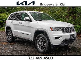 2022 Jeep Grand Cherokee WK with Bright White Clearcoat Exterior