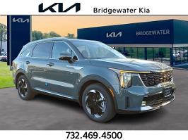 2025 Kia Sorento Plug-In Hybrid with CITYSCAPE GREEN Exterior