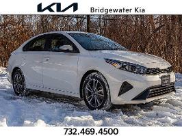 2023 Kia Forte with Snow White Pearl Exterior