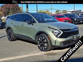 2023 Kia Sportage with Jungle Green Exterior