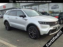 2022 Kia Sorento with Sparkling Silver Exterior