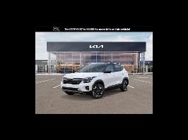 2026 Kia Seltos with Clear White / Black Roof Exterior