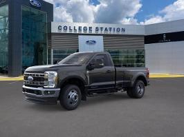 2026 Ford Super Duty F-350 DRW with Agate Black Metallic Exterior