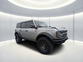 2024 Ford Bronco with Silver Metallic Exterior