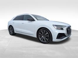 2021 Audi SQ8 with Glacier White Metallic Exterior