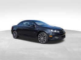 2014 Volkswagen Eos with Deep Black Pearl Exterior
