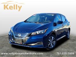 2022 Nissan LEAF with Deep Blue Pearl Exterior