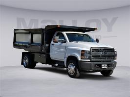 2023 Chevrolet Silverado MD with Summit White Exterior