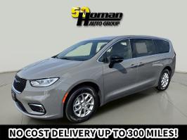 2025 Chrysler Pacifica with Ceramic Gray Clearcoat Exterior