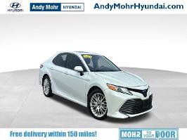 2018 Toyota Camry with Wind Chill Pearl Exterior